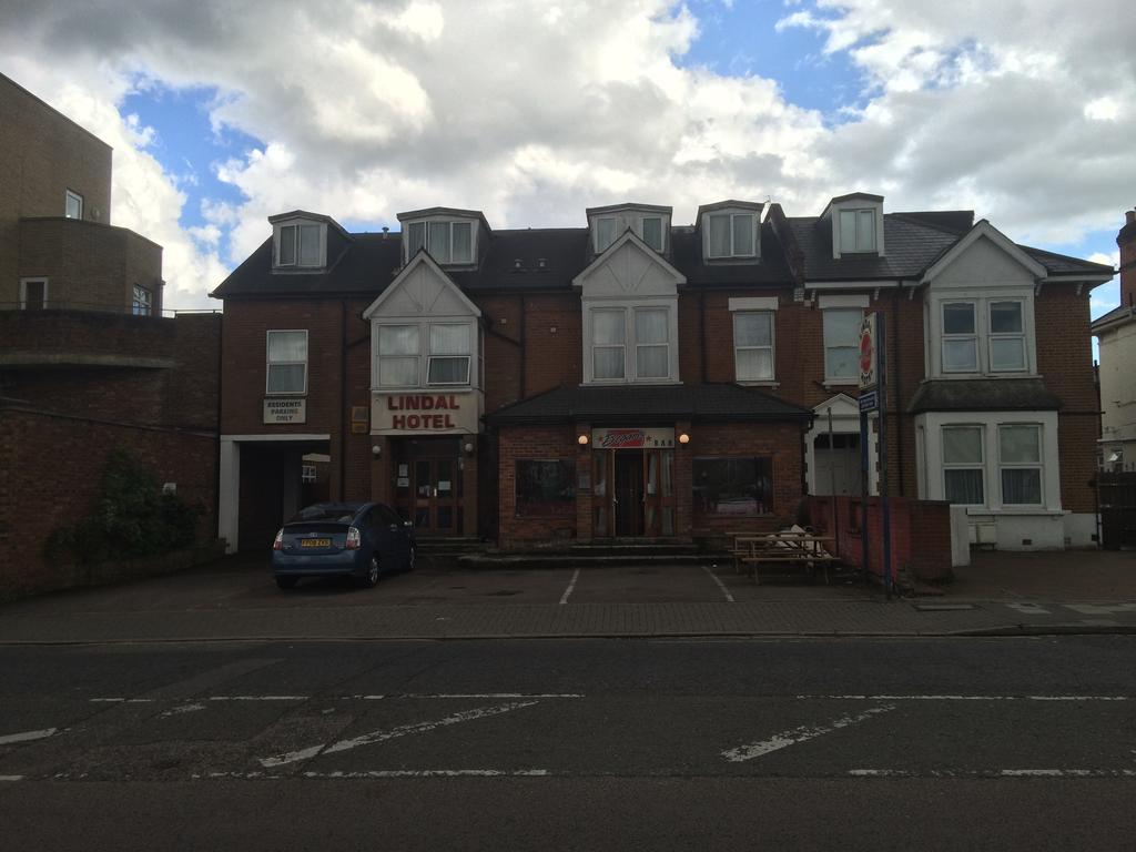 Lindal Hotel Harrow Exterior photo